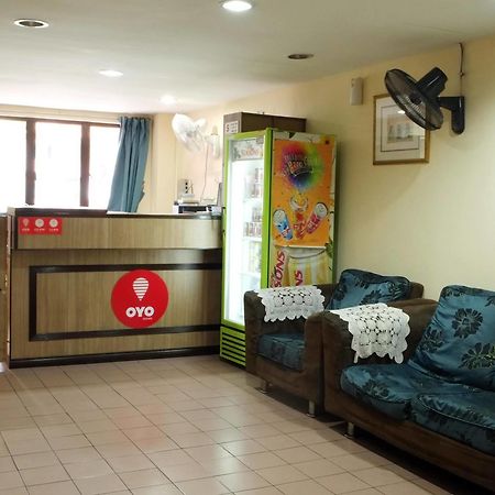 Hotel Surya Palace Куала-Лумпур Экстерьер фото