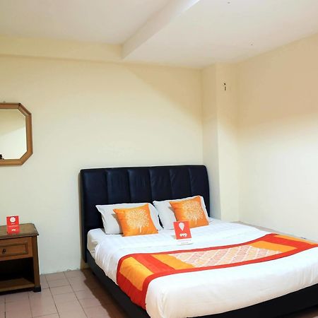 Hotel Surya Palace Куала-Лумпур Экстерьер фото
