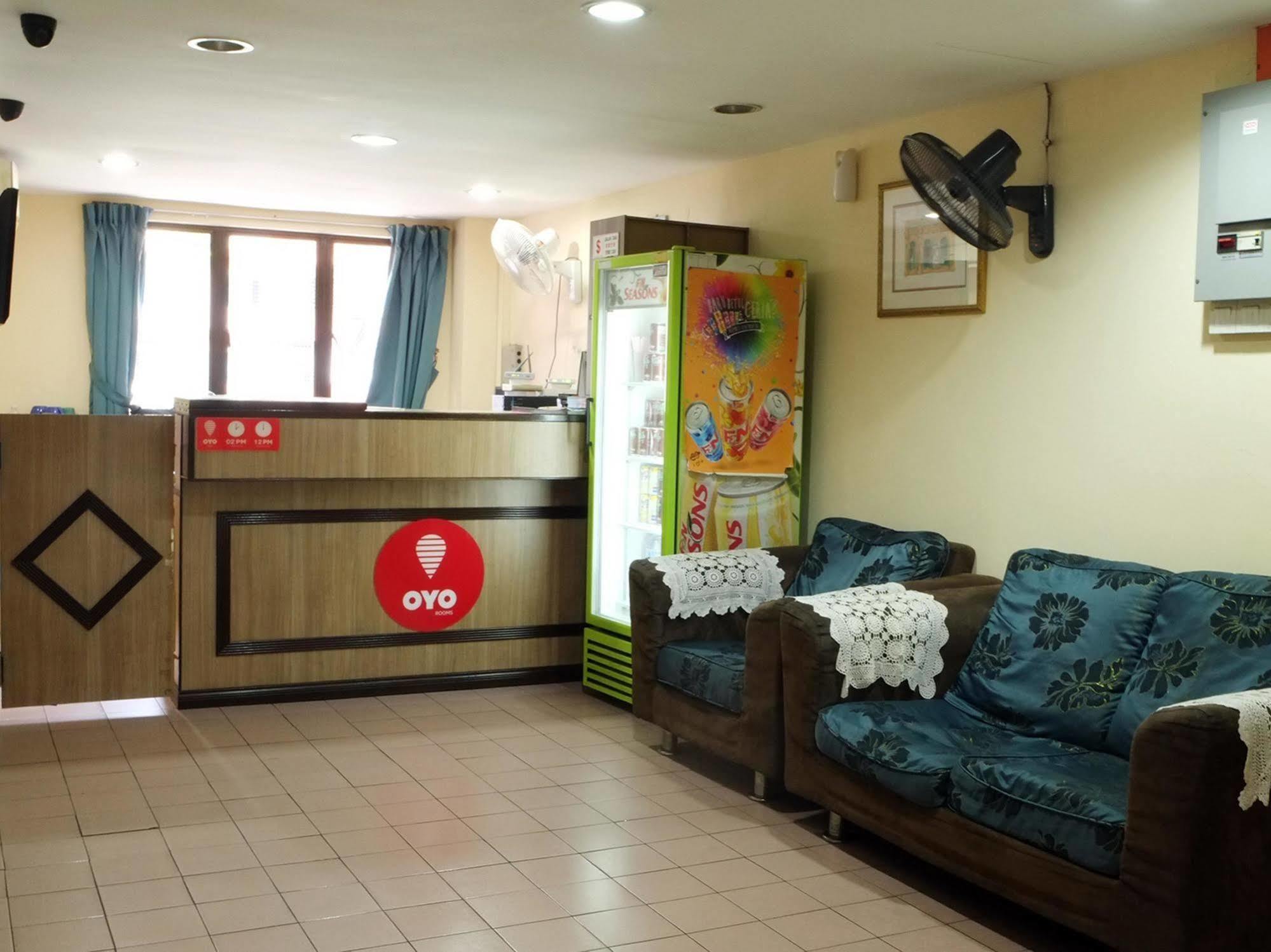 Hotel Surya Palace Куала-Лумпур Экстерьер фото