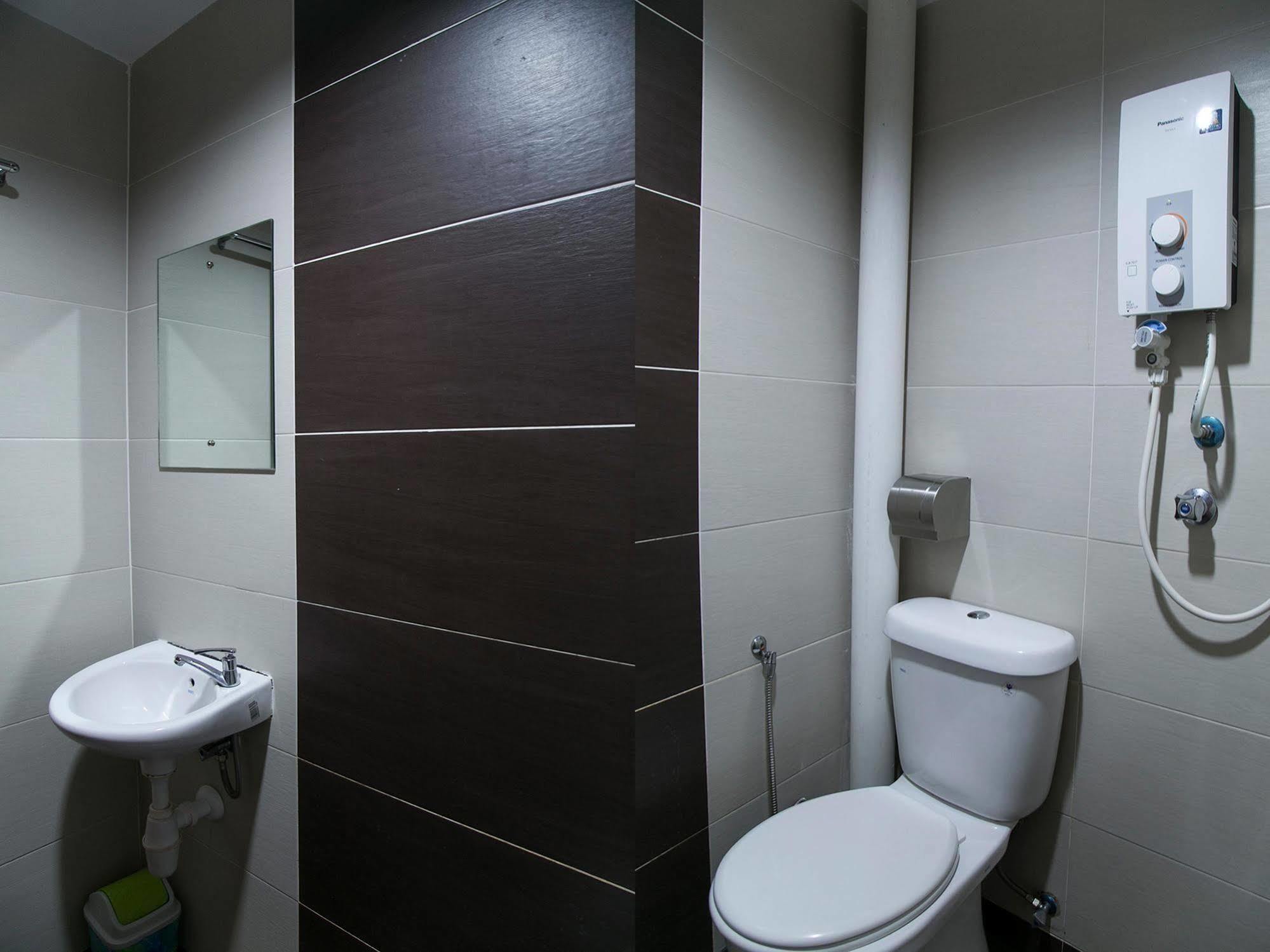 Hotel Surya Palace Куала-Лумпур Экстерьер фото