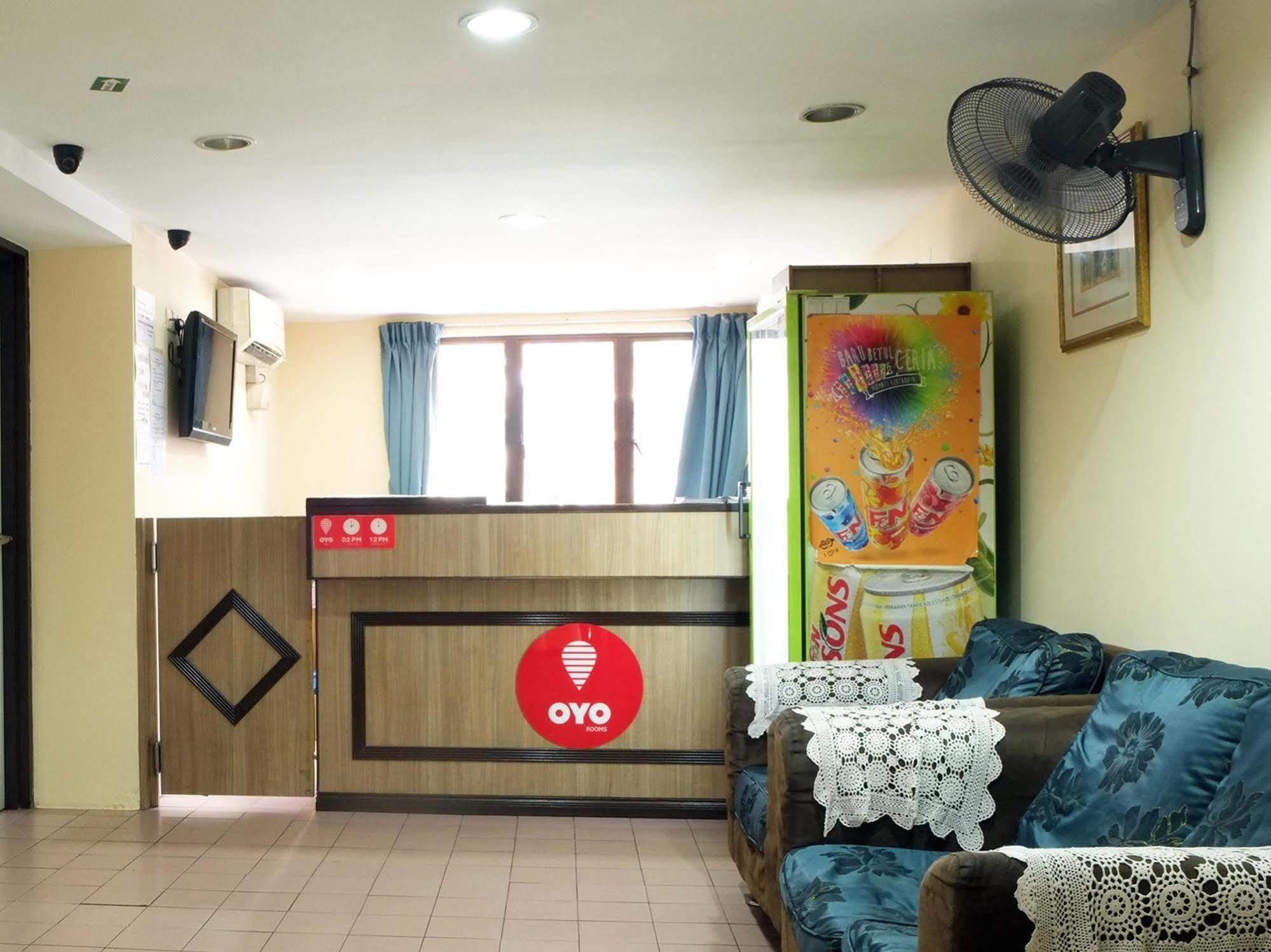 Hotel Surya Palace Куала-Лумпур Экстерьер фото