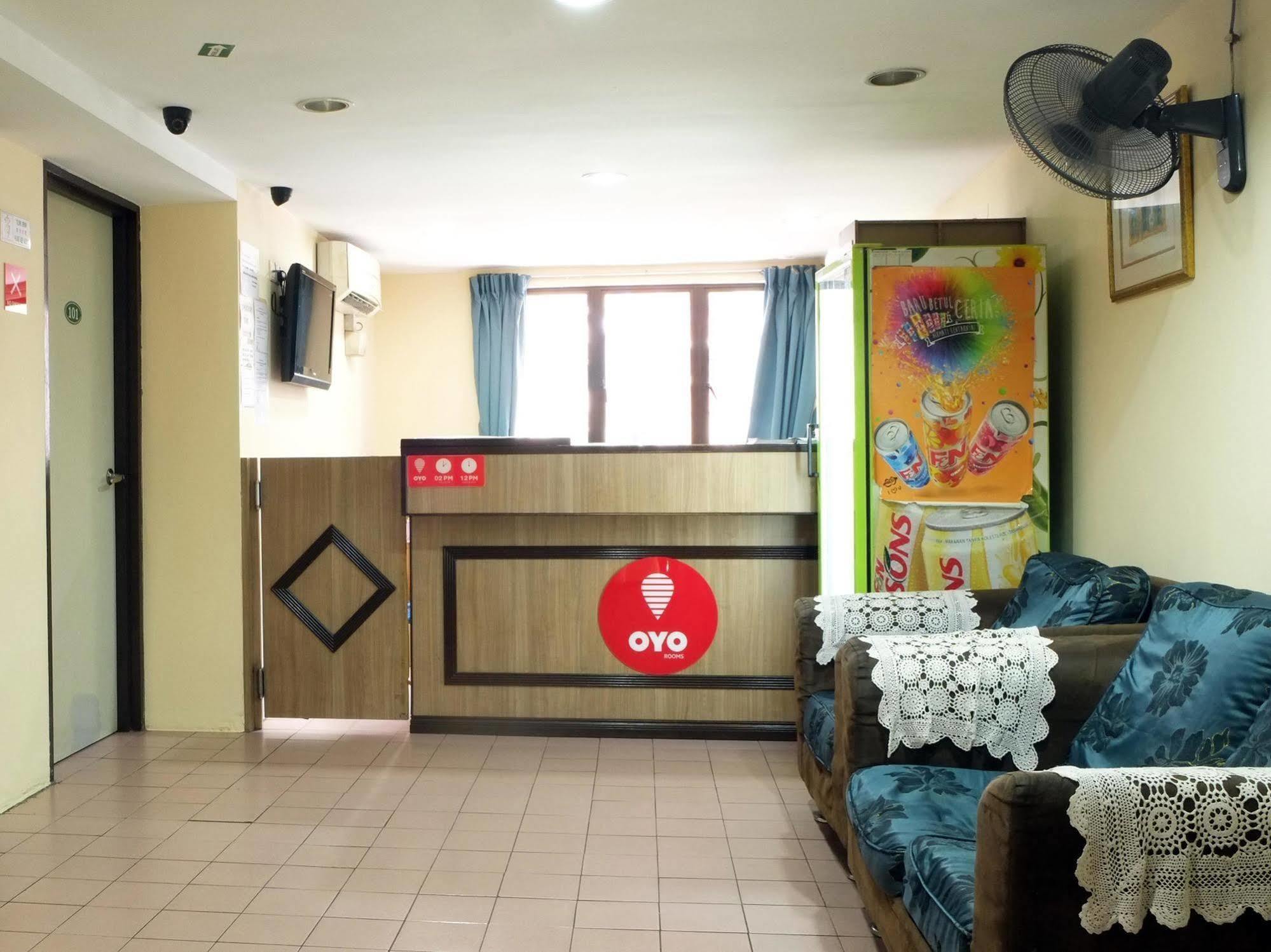 Hotel Surya Palace Куала-Лумпур Экстерьер фото